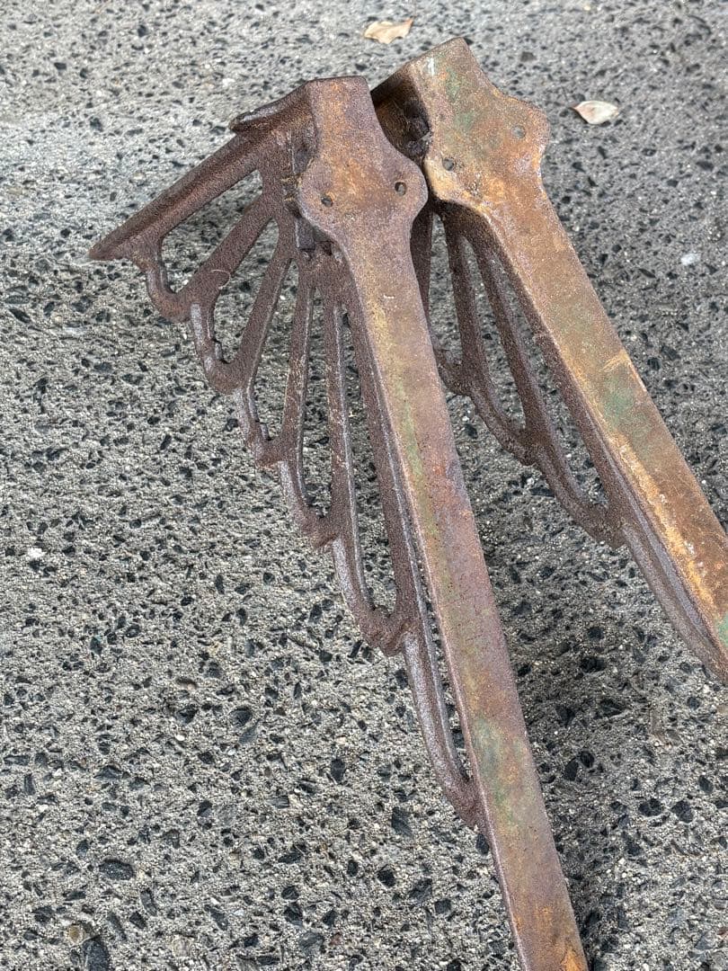 錆びた大きな棚受け アイアン 古材 DIY ヴィンテージ