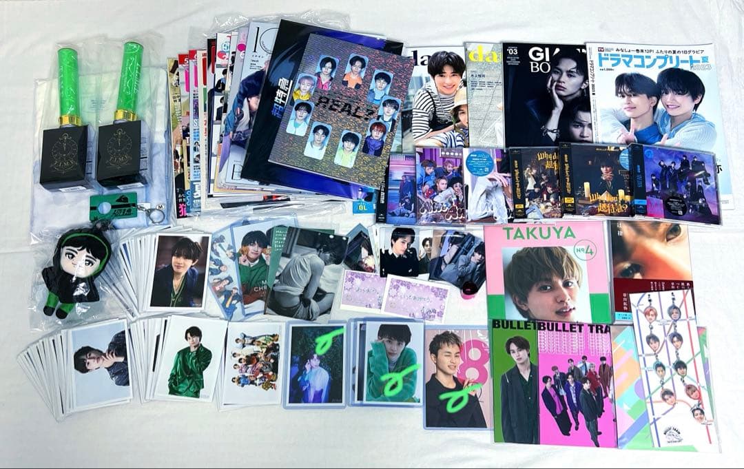 超特急　タクヤ(草川拓弥)生写真 100枚以上、サイン7枚　グッズセット