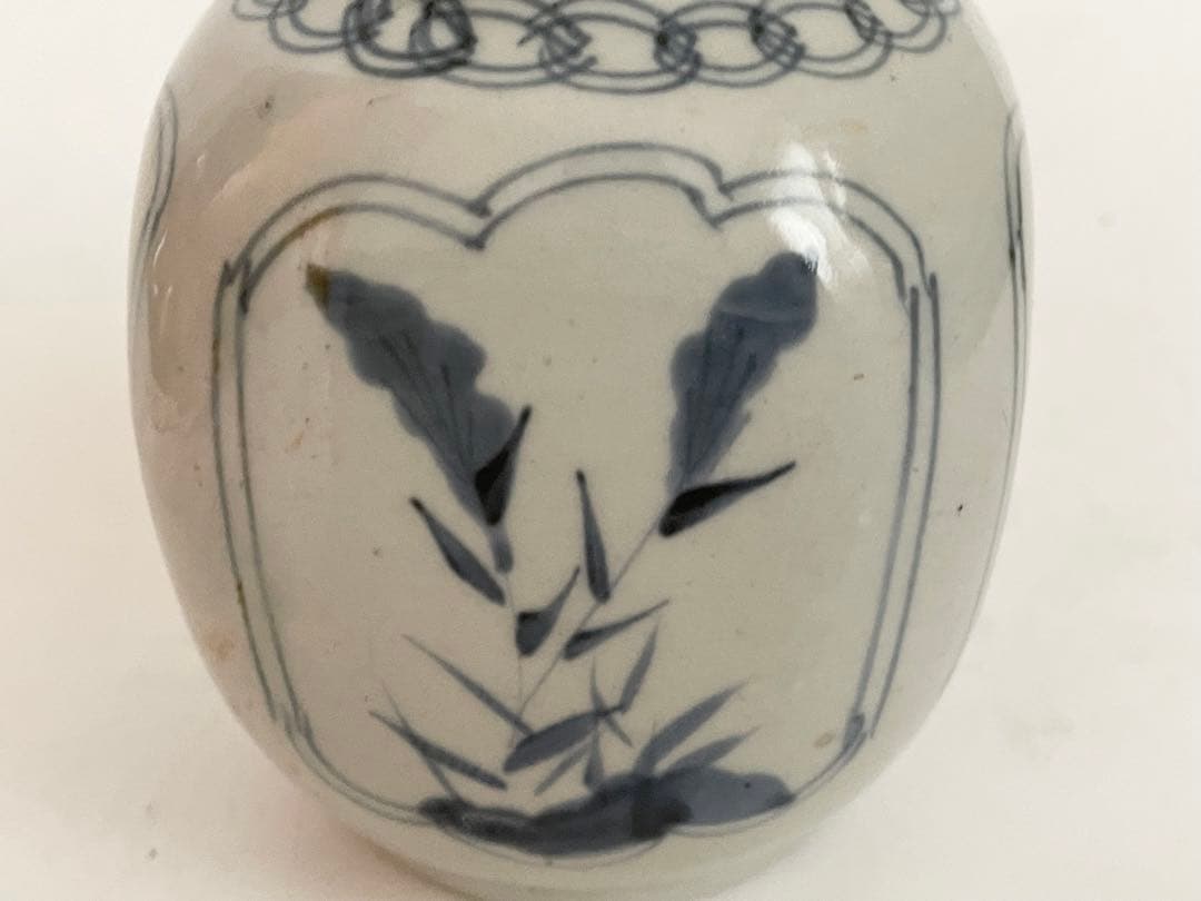 骨董　アンティーク　古伊万里　染付　窓絵　鳥文様　徳利　一輪挿し　初期伊万里