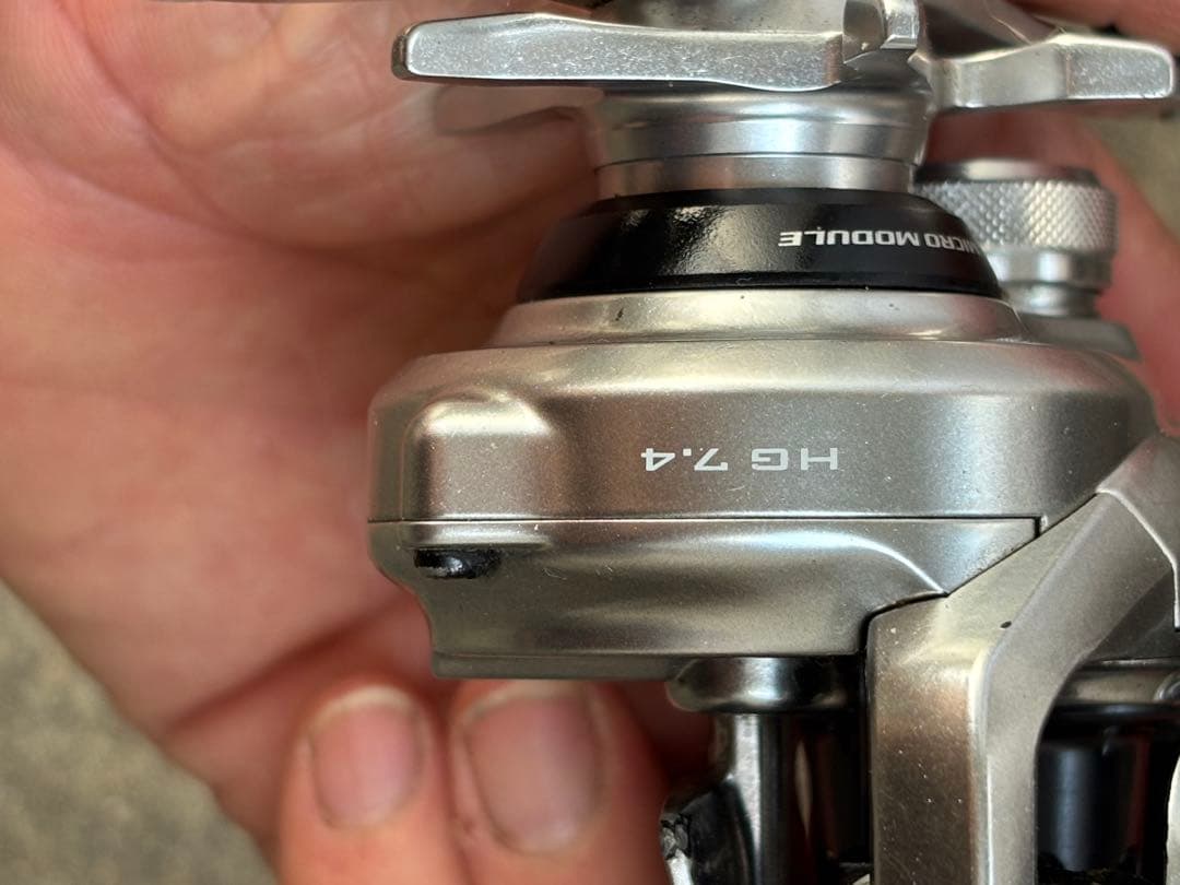 16メタニウムHG7.4右ハンドルベイトリール