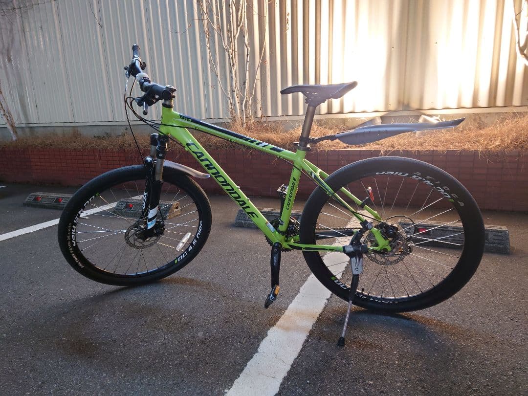 (引取り又はお届けご相談)キャノンデール トレイル5 26インチ