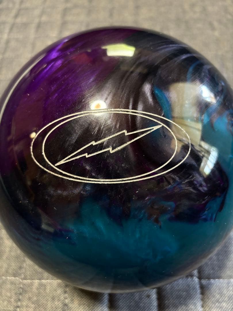 STORM アストロフィジックス 15ポンド プラグ済み ボウリングボール