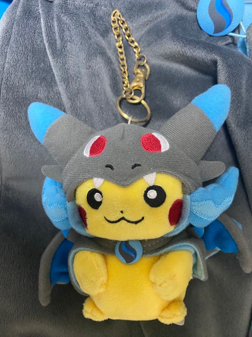 メガリザードンXポンチョ メガリザードンXポンチョを着たピカチュウのセット