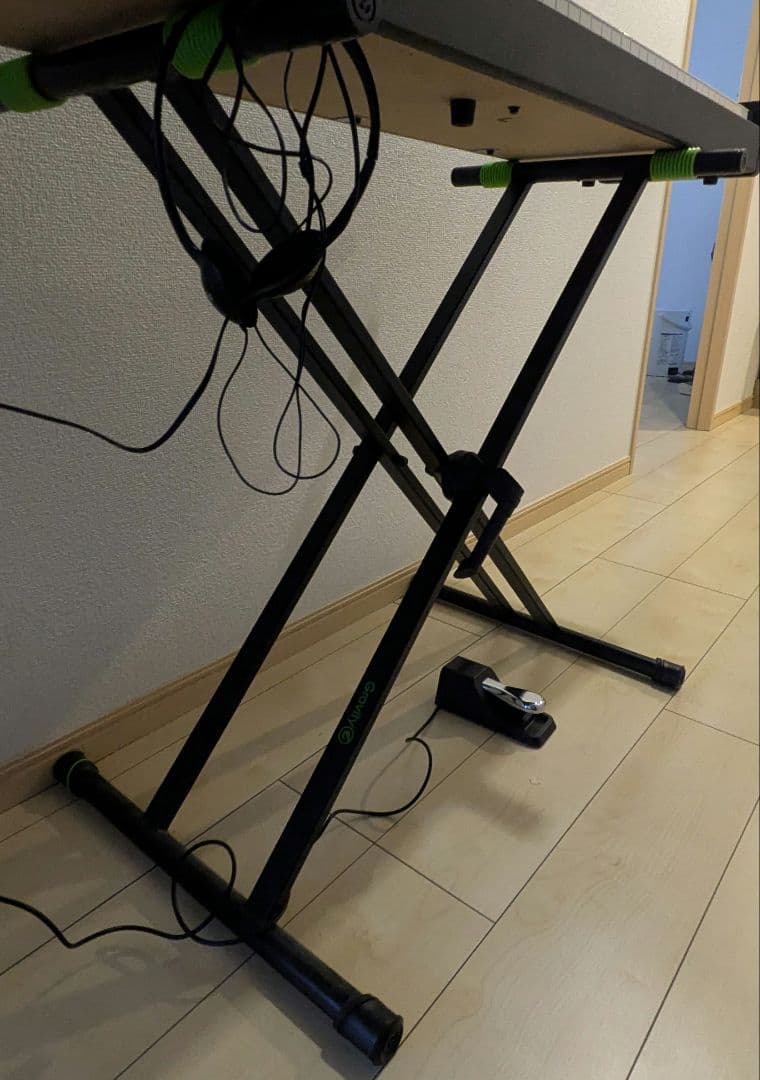 ​【美品】KORG D1 電子ピアノ 88鍵盤 スタンド付き 2019年購入