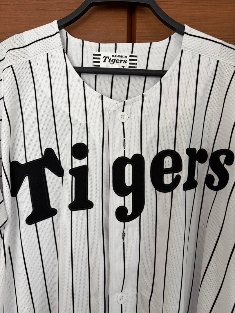 阪神タイガース　近本光司選手90周年レプリカユニフォーム　Lサイズ