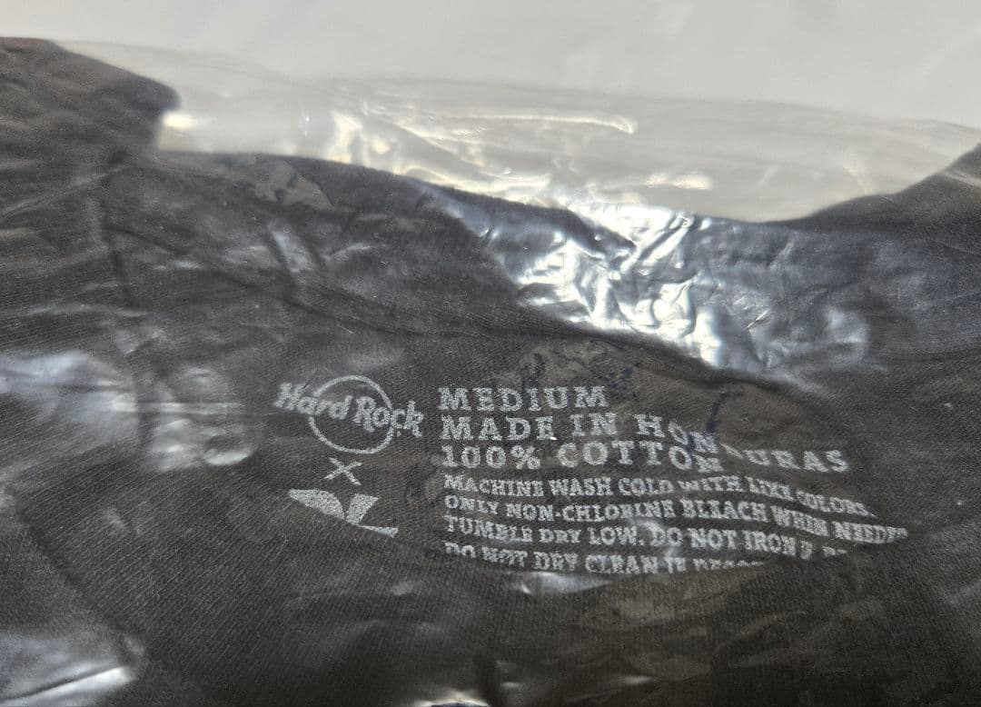 B'z Hard Rock Cafe Tシャツ ブラックMサイズ稲葉浩志松本孝弘