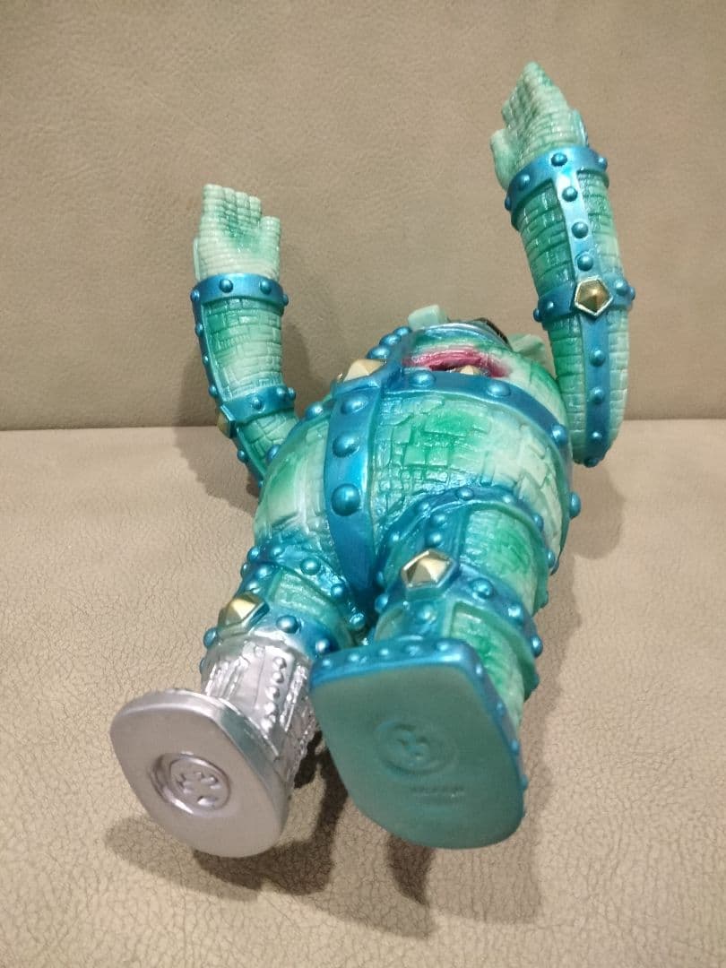 ソフビ　monstock Gモアイロボ　⑤ izumonster　安楽安作