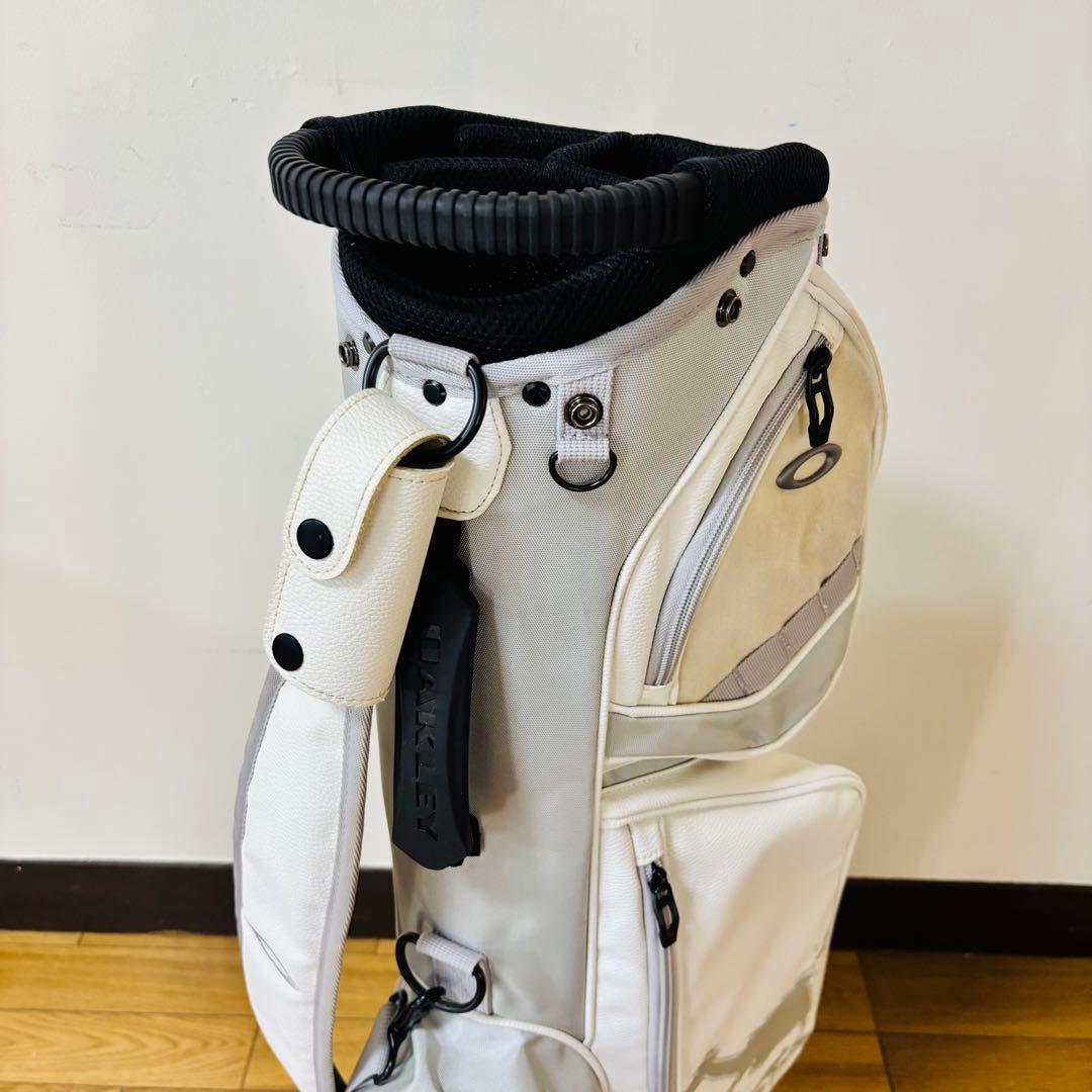 【希少品】オークリー OAKLEY キャディバッグ スタンド式　ゴルフ　送料込み