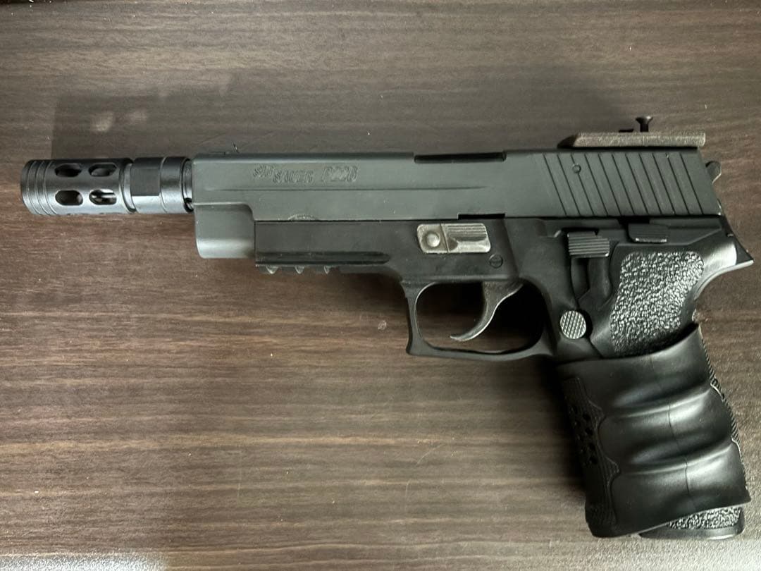 【最終値下げ】東京マルイ　SIG SAUCER P226 ロングバレルカスタム