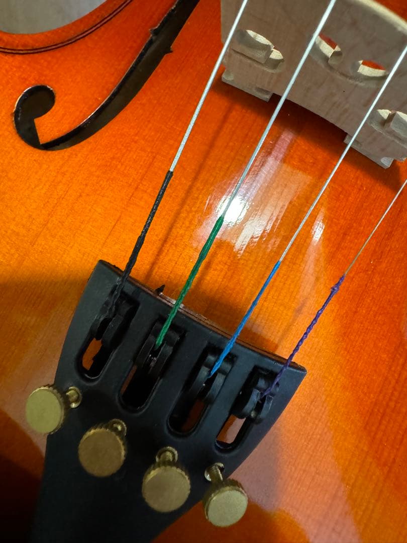 バイオリン　肩当て・ケース付き