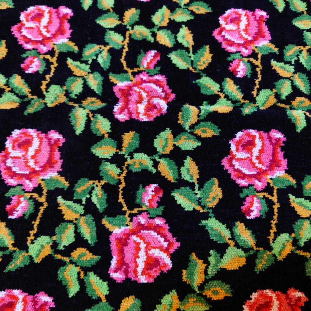 特注サイズ／Hotman／ホットマン　バラ柄バスタオル／黒地／ピンクの花