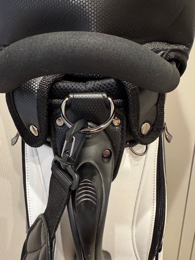 【美品】PUMA ゴルフバッグ・キャディバッグ 白/黒