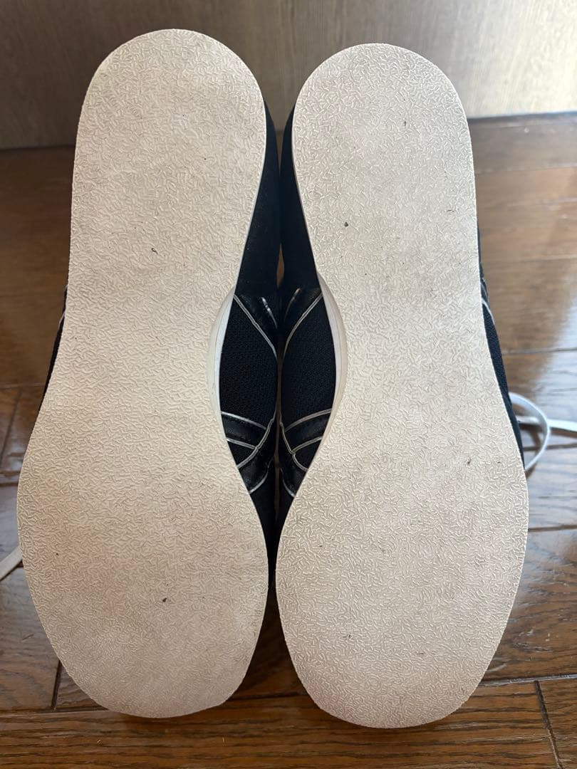 ボクシングシューズ　アシックス