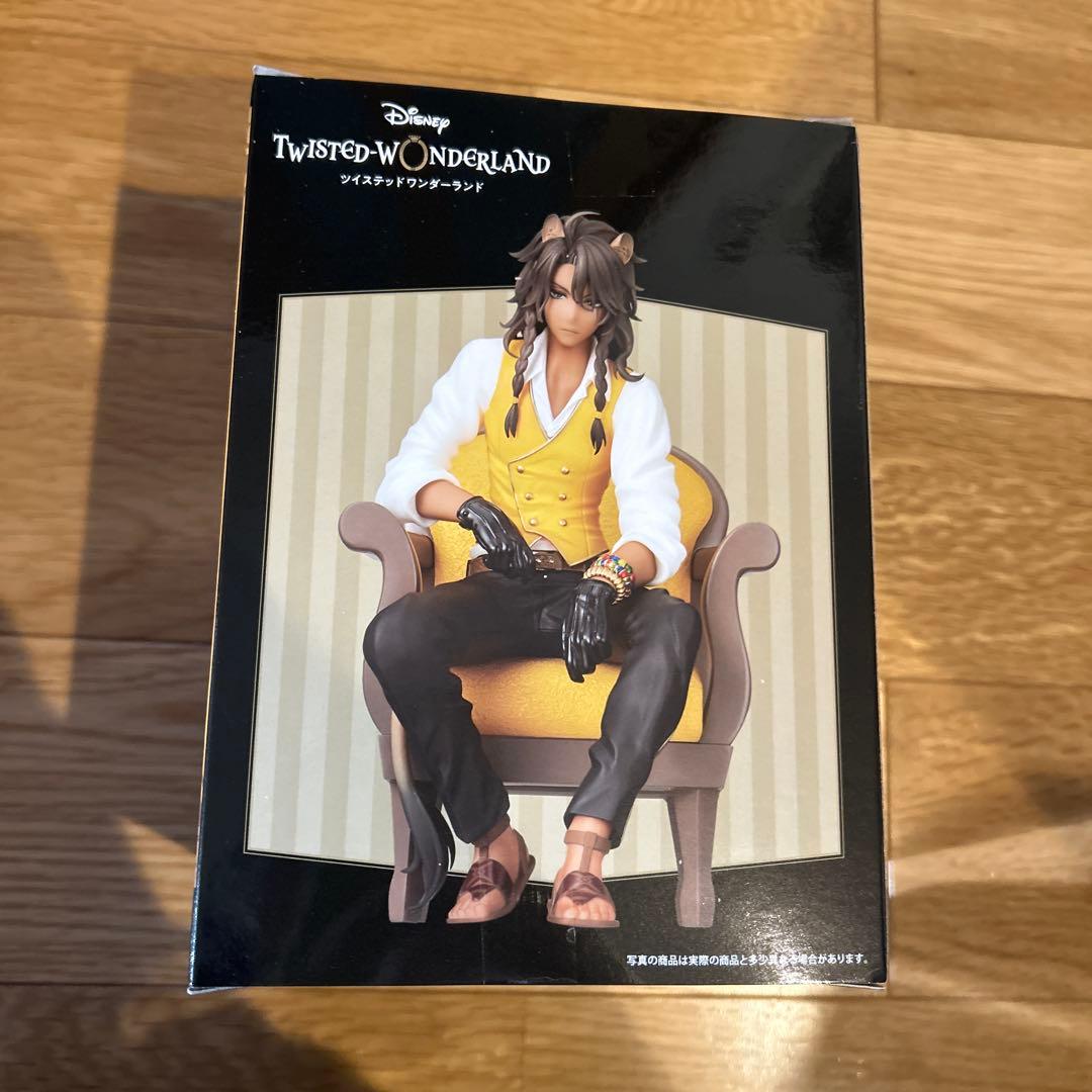 ツイステ マレウス・ドラコニア レオナ・キングスカラー フィギュア 未開封