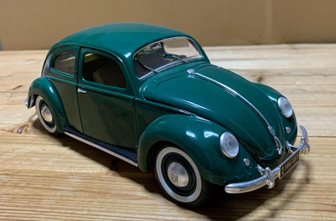 ミニカー　1/18　VW　フォルクスワーゲン　ビートル　1951　グリーン