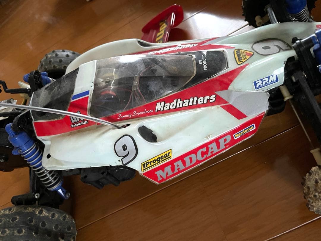 ラジコン　MADCAP 2WD