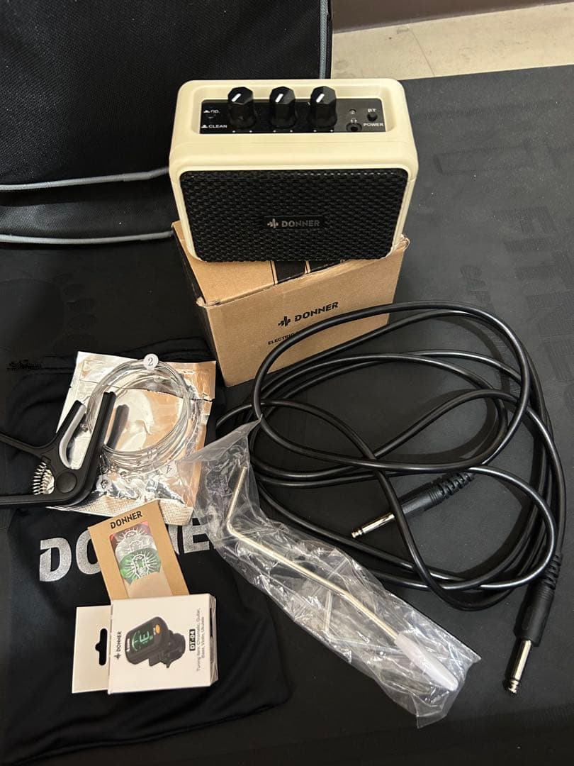 エレキギター初心者セット ストラトキャスタータイプ ブラック/トーチ