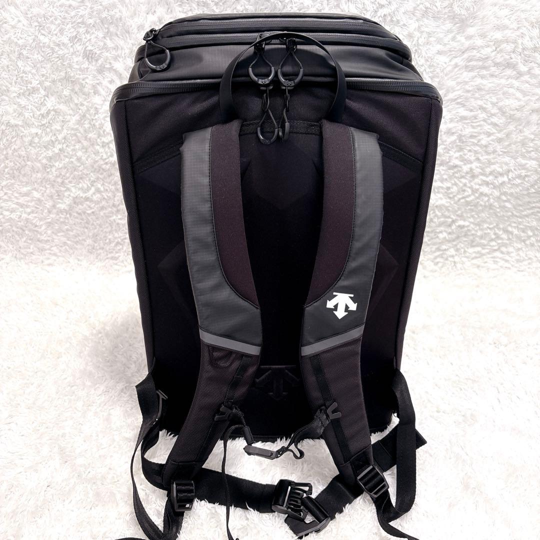 【未使用級】DESCENTE デサント スキー バックパック ブラック 大容量