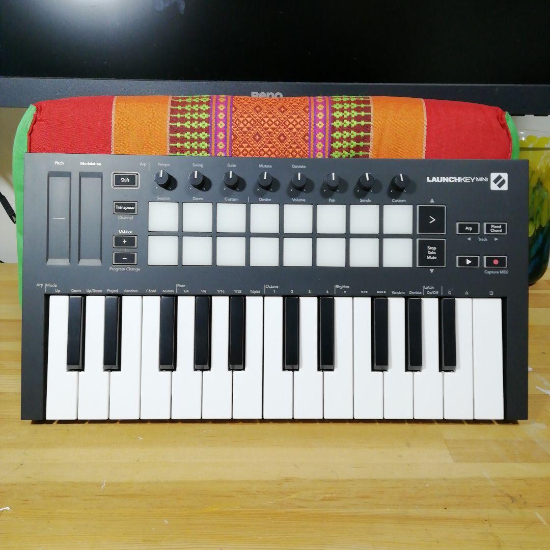 【美品】Novation Launchkey Mini 25 MK3