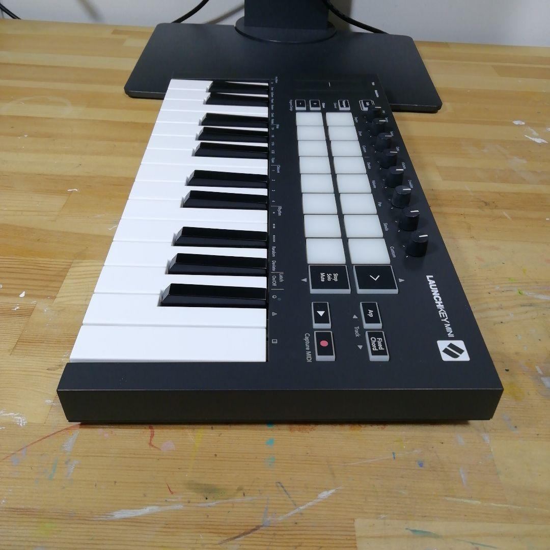 【美品】Novation Launchkey Mini 25 MK3