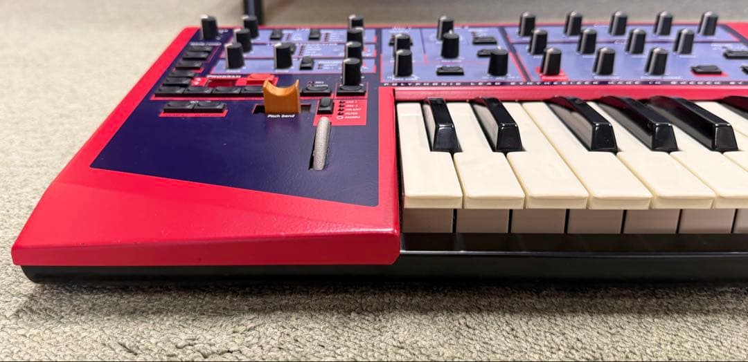 Nord Lead シンセサイザー / バーチャルアナログキーボード