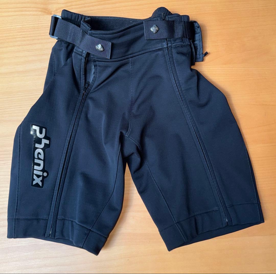 Phenix スキーレーシングショートパンツ ブラック　150サイズ