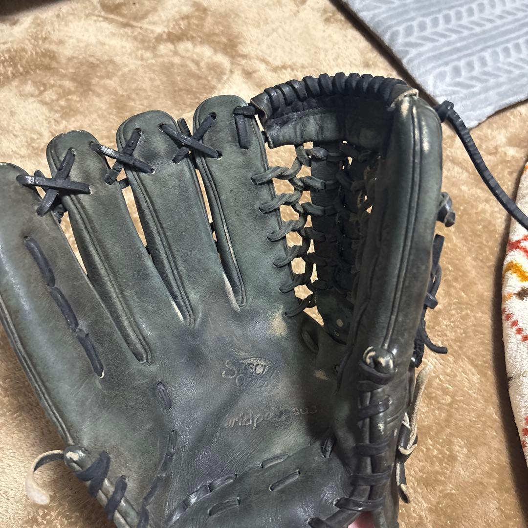 左利き硬式野球グローブ