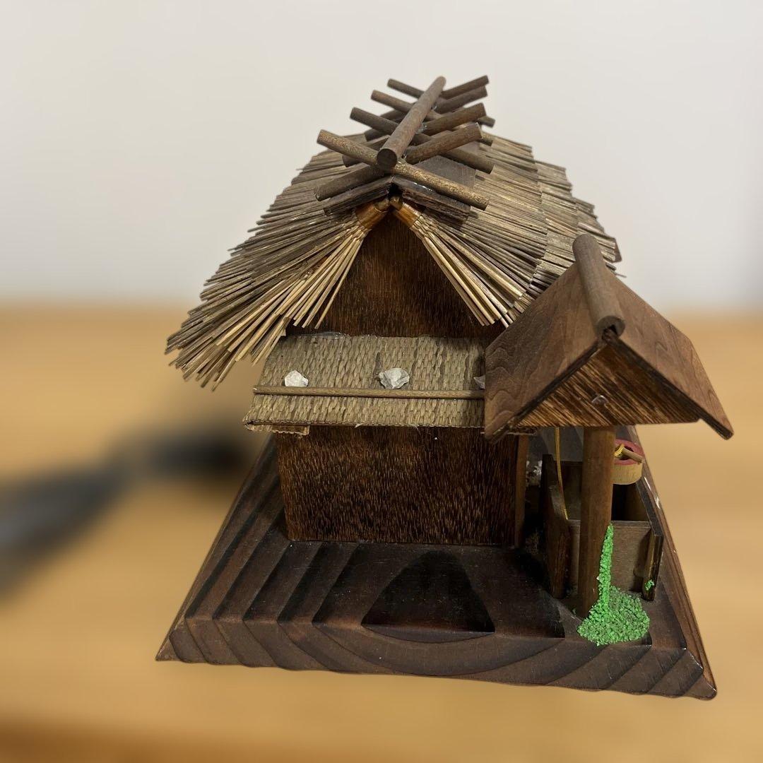 光る　日本家屋　伝統　点灯