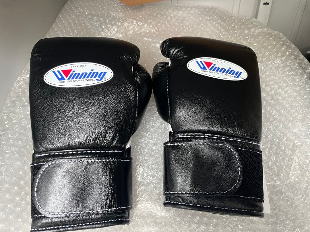 ウィニング　winning ボクシング　グローブ　8オンス　黒　新品