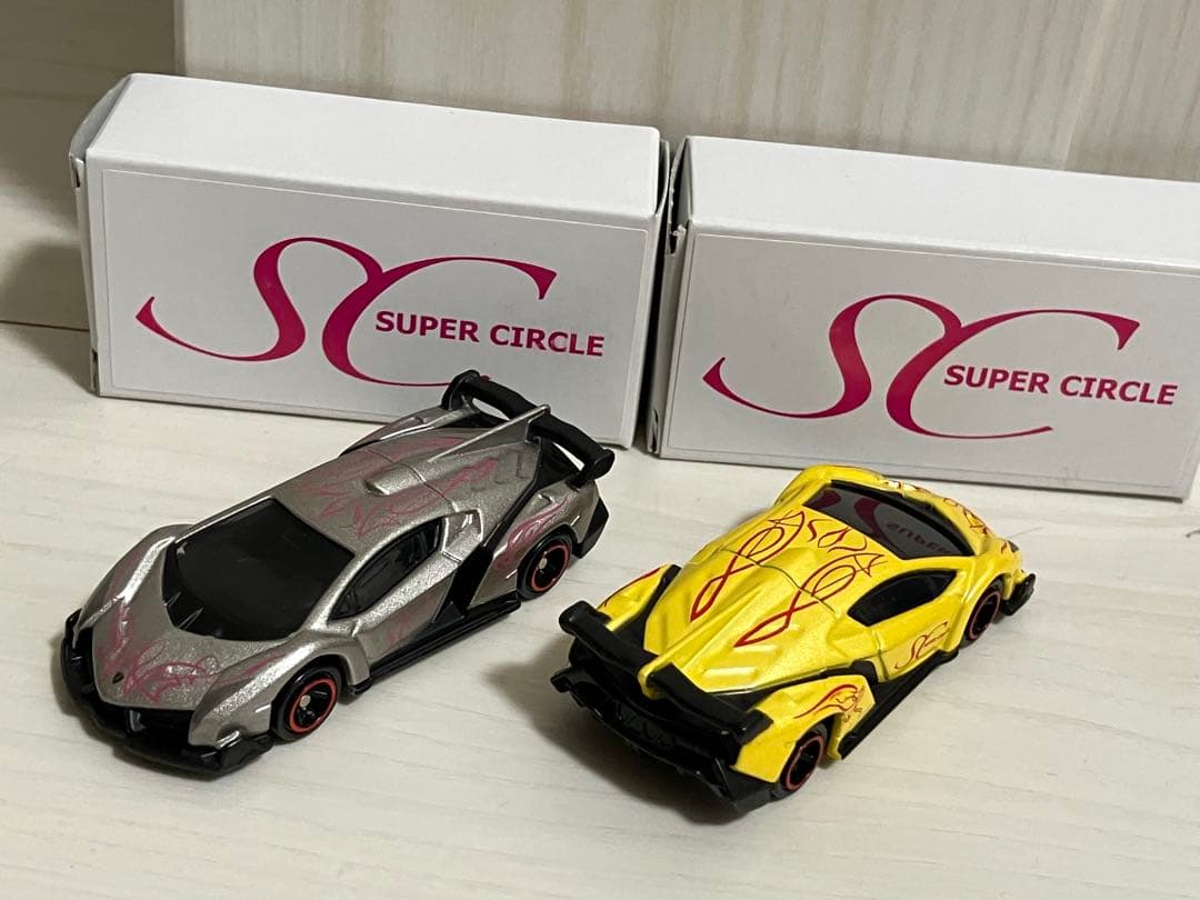 SUPER CIRCLE 特注 トミカ ランボルギーニ ヴェネーノ 2台セット