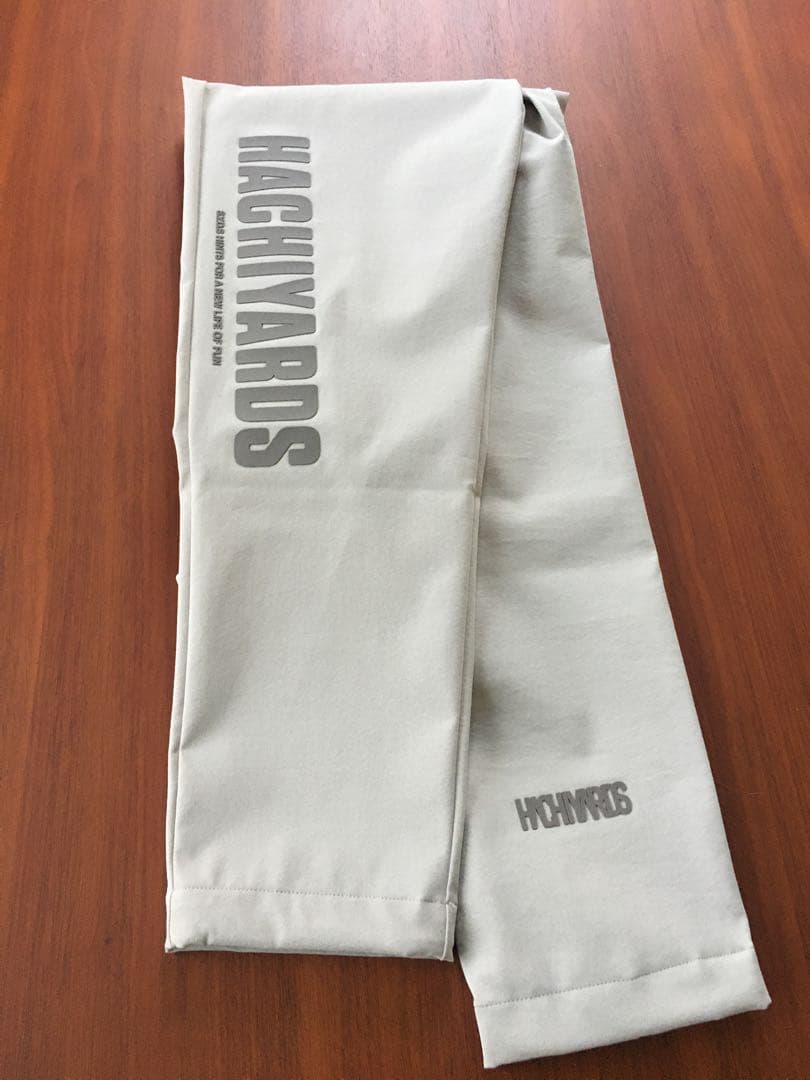 8YARDS 完売品　ベージュ　XS