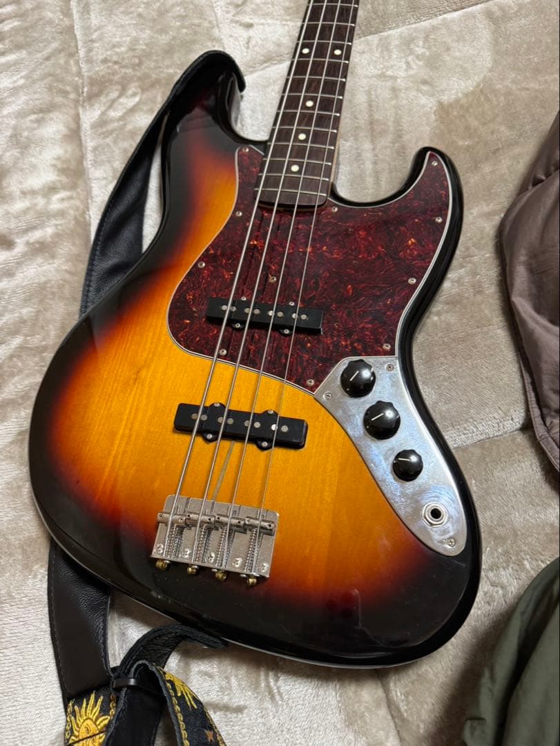 Fender Jazz Bass サンバースト　フェンダー