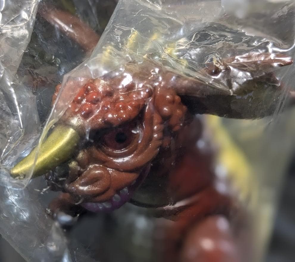 バラゴン＋山小屋（マーミット）ビニパラベビー未開封ソフビフィギュア