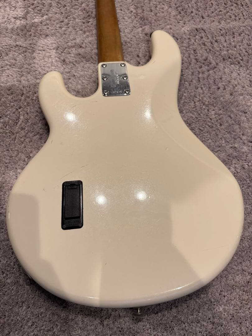 MUSICMAN StingRay-EXエレキベース WH／R