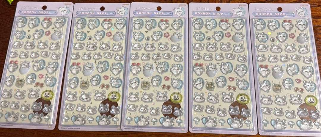 ちいかわモモンガボンボンドロップシール新品