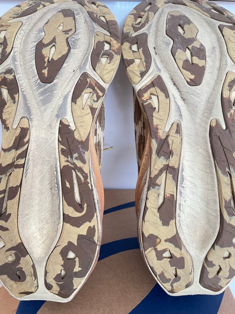 スパイク・シューズ Erdoreso x ASICS NOVABLAST 3 25.5cm