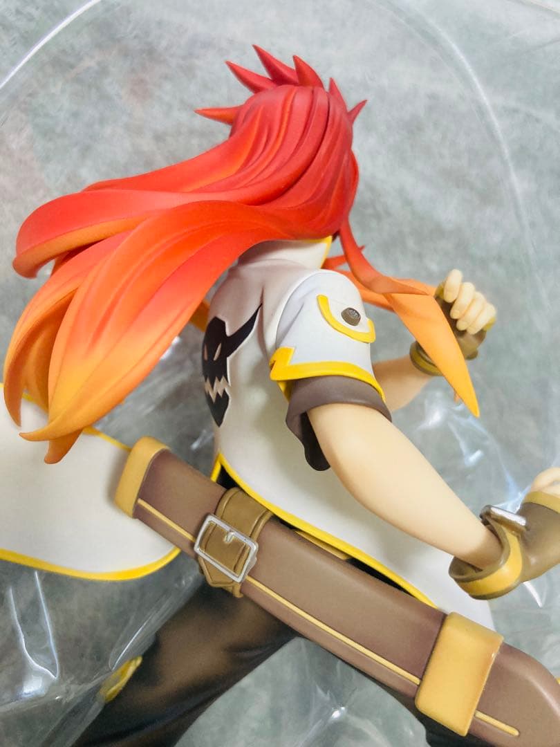 テイルズ 1/8スケール 完成品フィギュア ルーク・フォン・ファブレ