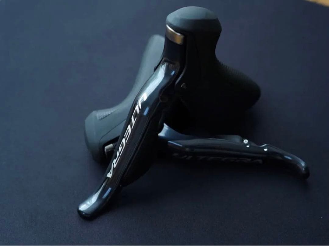 【新品】SHIMANO ULTEGRA Di2 R6870 STI オマケ付