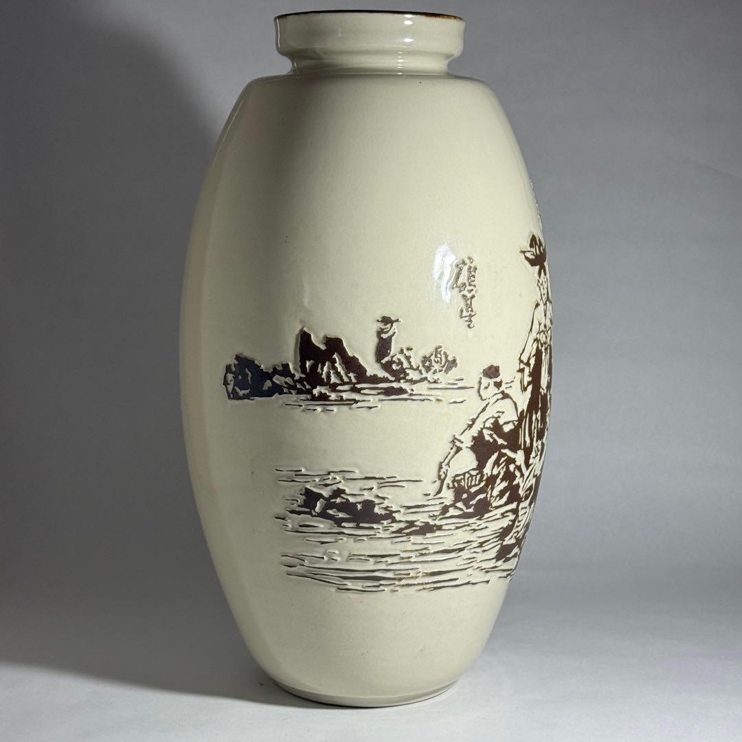 ◆韓国無形文化財【曹基正】作白磁浮彫人物図大花瓶 45.3cm 無等窯 共箱◆