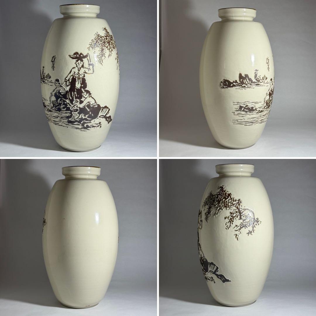 ◆韓国無形文化財【曹基正】作白磁浮彫人物図大花瓶 45.3cm 無等窯 共箱◆