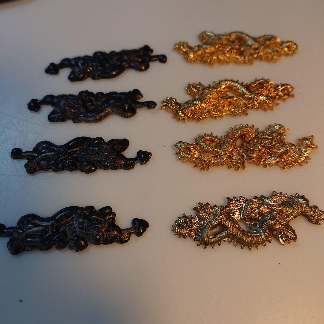 特別価格⇒古い時代の刀の鍔 獅子の我が子の崖落とし