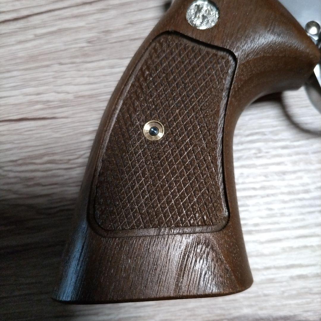 タナカワ−クスのM66コンバットマグナム４インチバージョン3ステンレスモデルガン