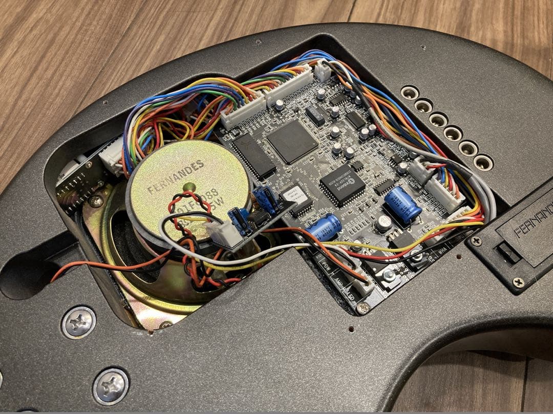 ほぼ新品 フェルナンデス DIGI-ZO HYPER コンデンサ交換済 ZO-3