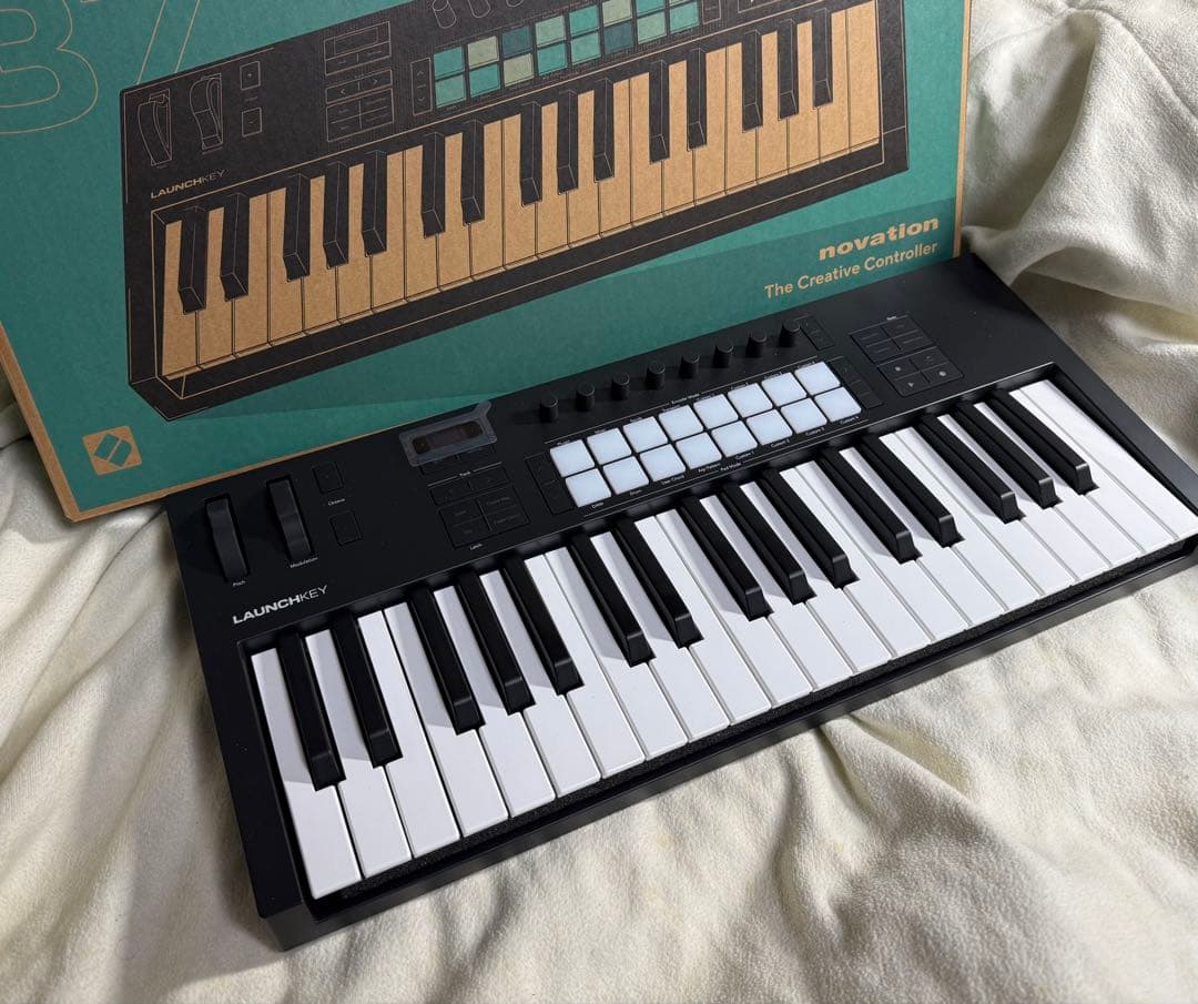 鍵盤楽器 Novation Launchkey MK4 37