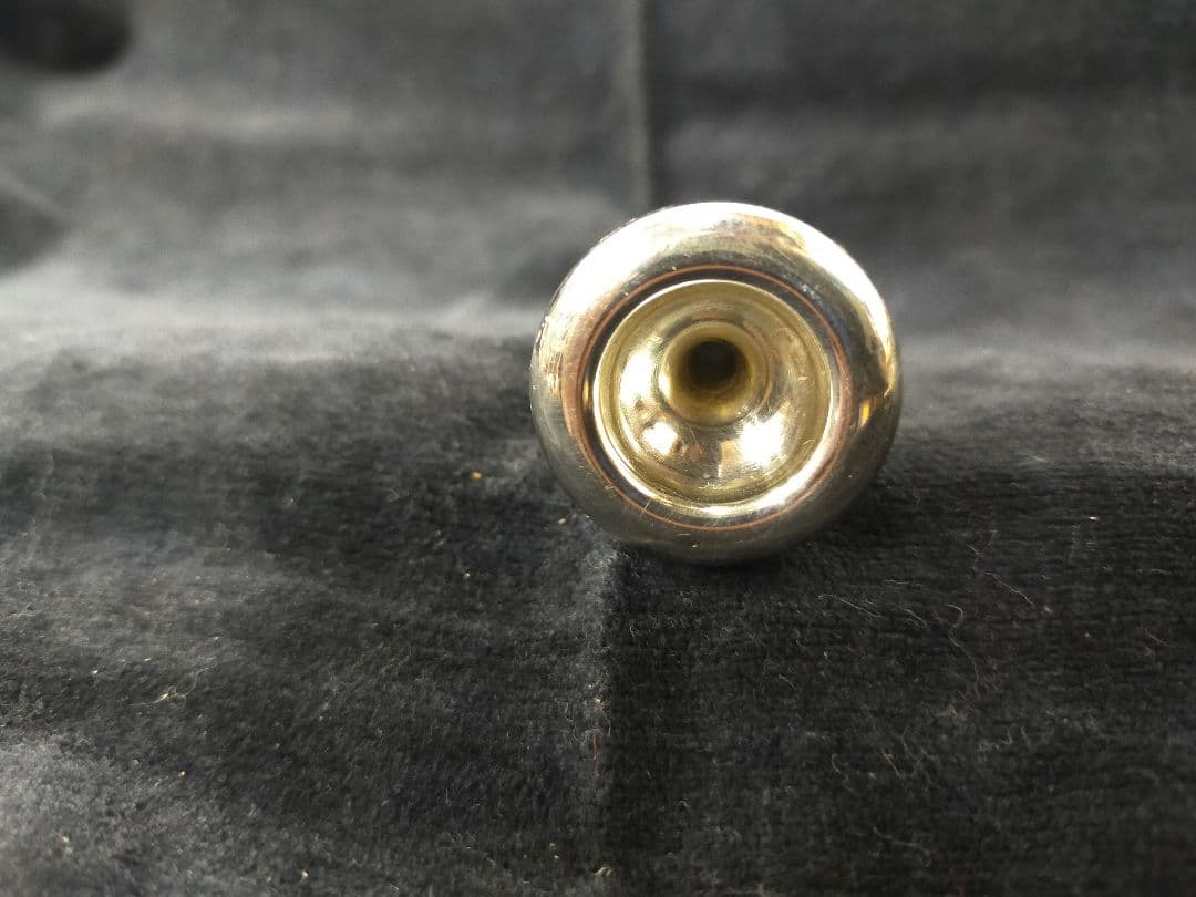 トランペットマウスピース Bach corp 10 1/2D