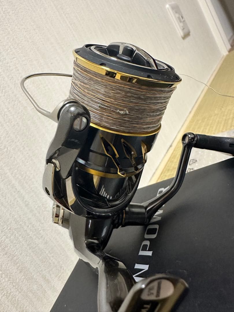 SHIMANO TWIN POWER 4000MHG スピニングリール