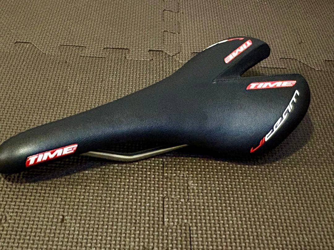 TIME ulteam titanium PROサドル 未使用に近い