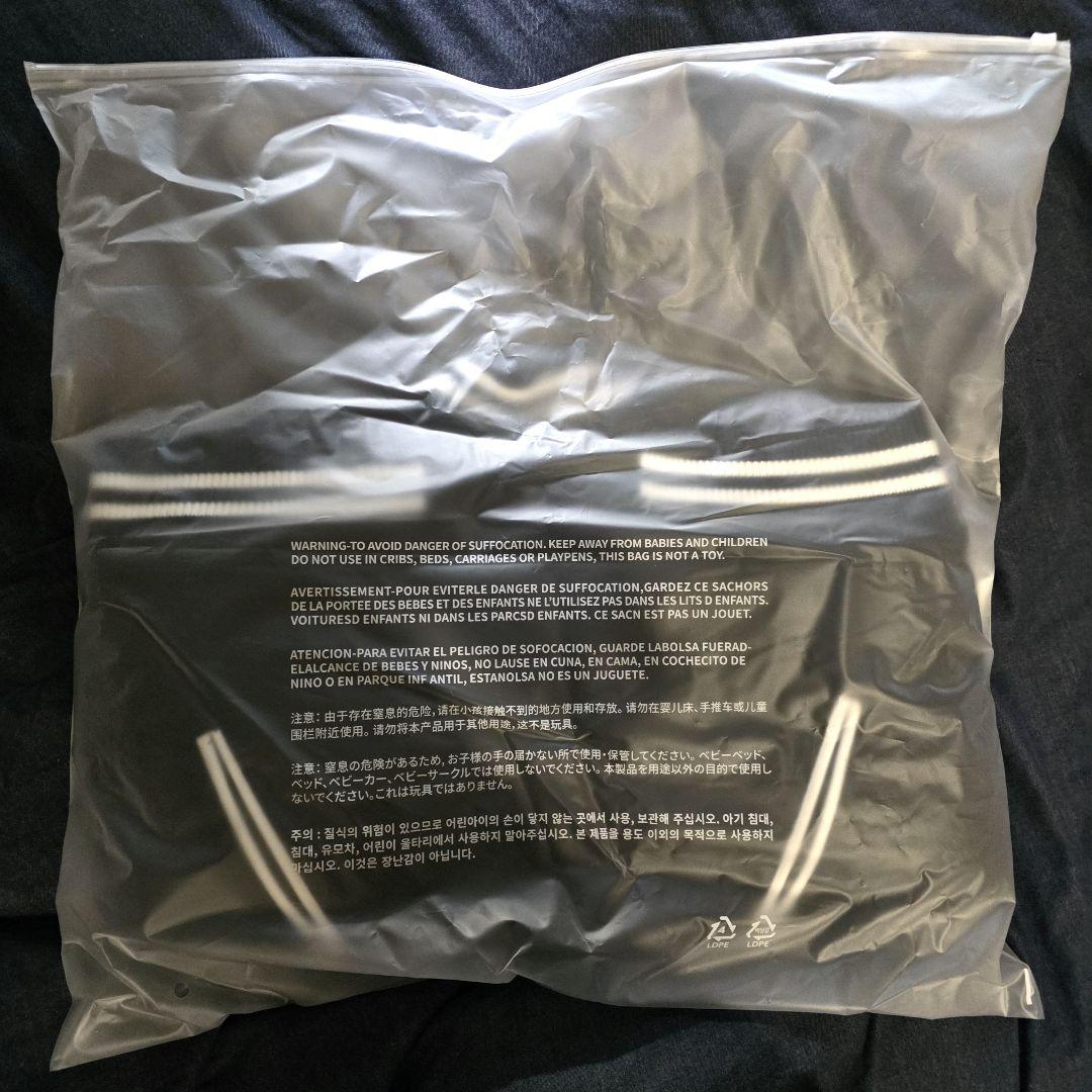 【新品未着用美品】LE SSERAFIM×Peaches. Lサイズ スタジャン