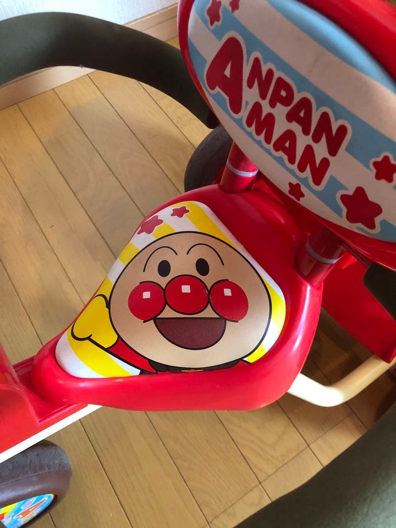それいけ！アンパンマン デラックスII 三輪車 レッド 日よけ付き