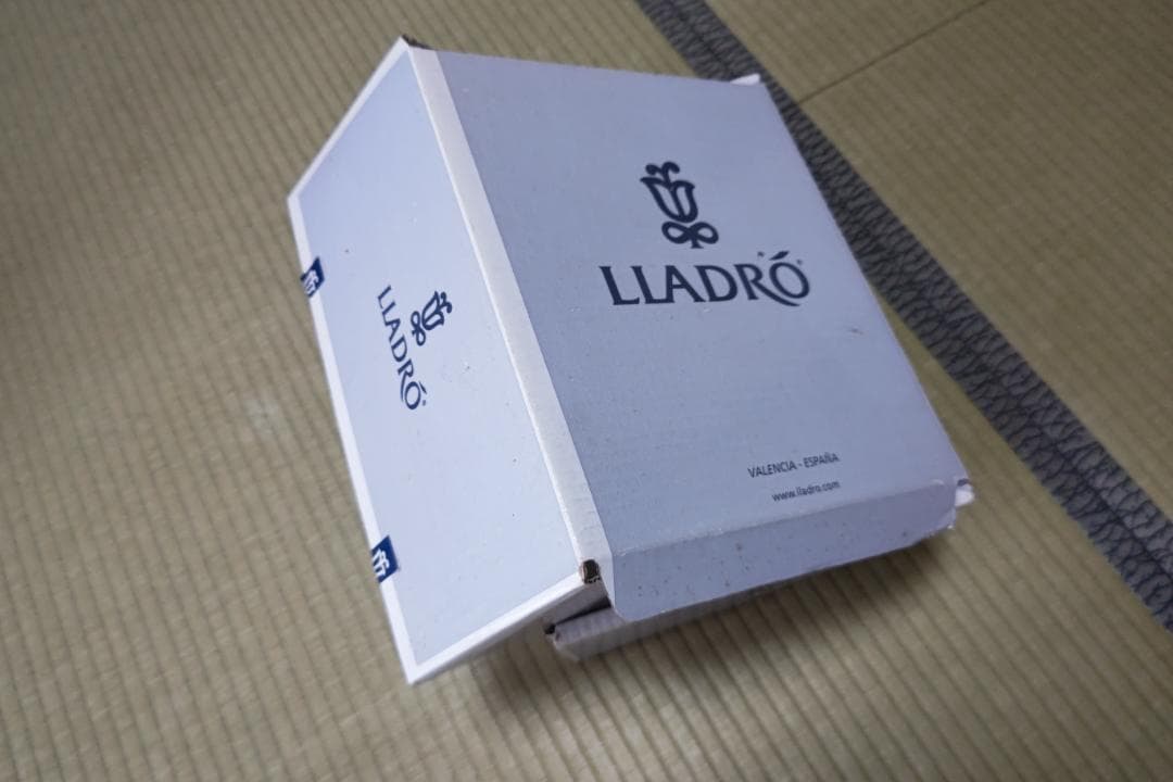 リヤドロ　踊る少女